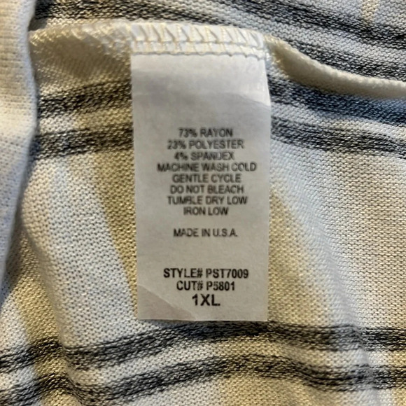 Chicsoul.com USA White & Gray Soft Women’s Top 1053 - Picture 4 of 4